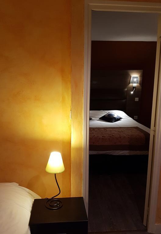 Logis Deshors-Foujanet Hotel Chamboulive ภายนอก รูปภาพ